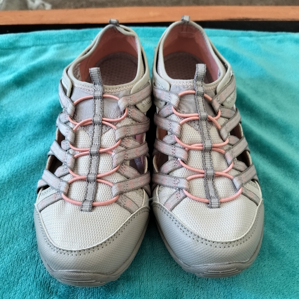 Skechers Relaxed Fit: Reggae Fest - Dory walking sneakers